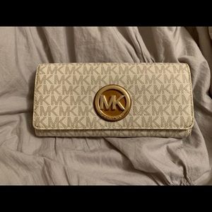 Michael Kors wallet